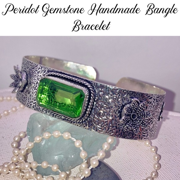Peridot Gemstone Handmade Bangle Bracelet - Picture 2 of 4